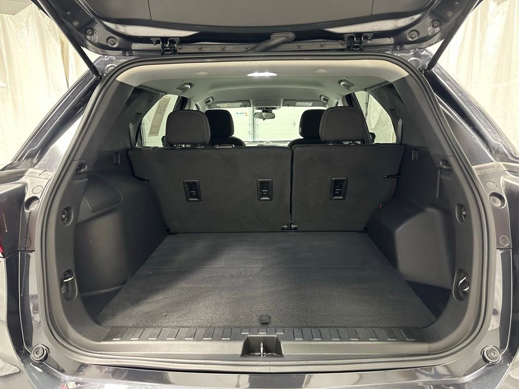 Used 2022 Chevrolet Equinox LT image 44