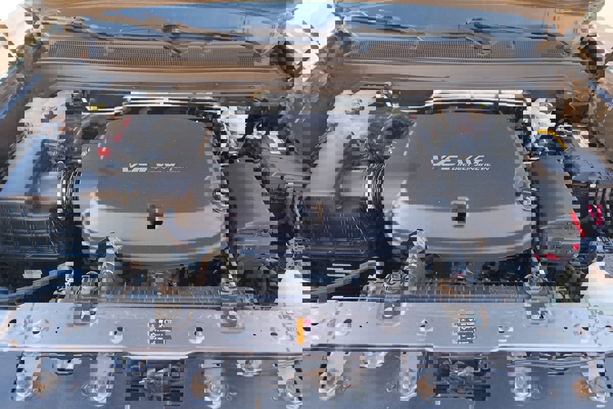 Used 2022 Chevrolet Colorado LT w/ Safety Package image 9