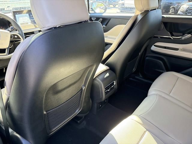 New 2026 Lincoln Corsair Reserve image 17