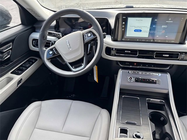 New 2025 Lincoln Aviator AWD w/ Jet Appearance Package image 15