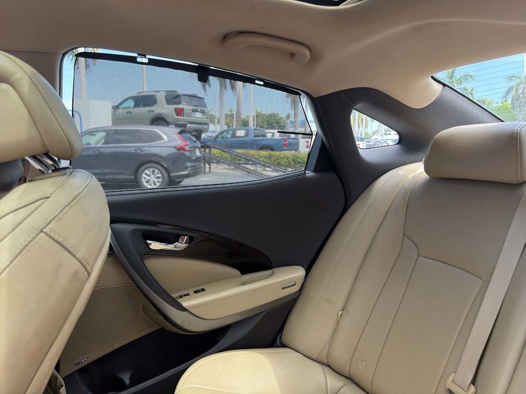 Used 2013 Hyundai Azera w/ Technology Pkg FWD image 13