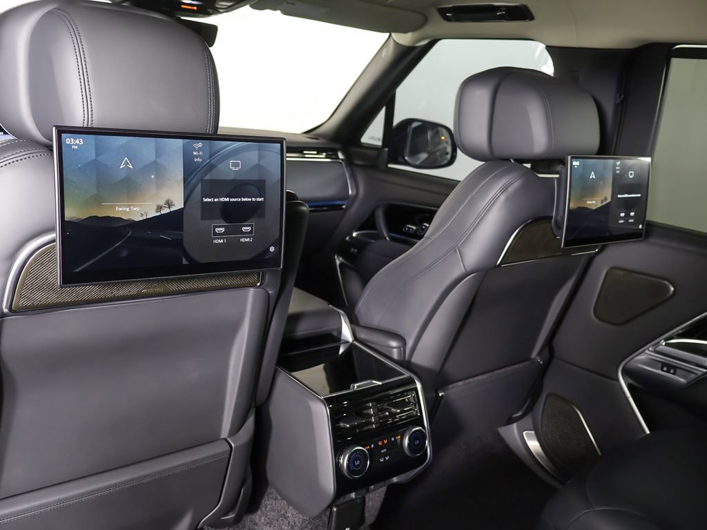 Used 2023 Land Rover Range Rover Long Wheelbase Autobiography image 59