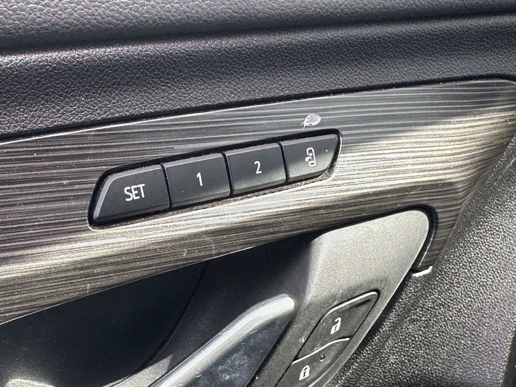 Used 2019 GMC Terrain SLT w/ Preferred Package AWD/4WD image 33