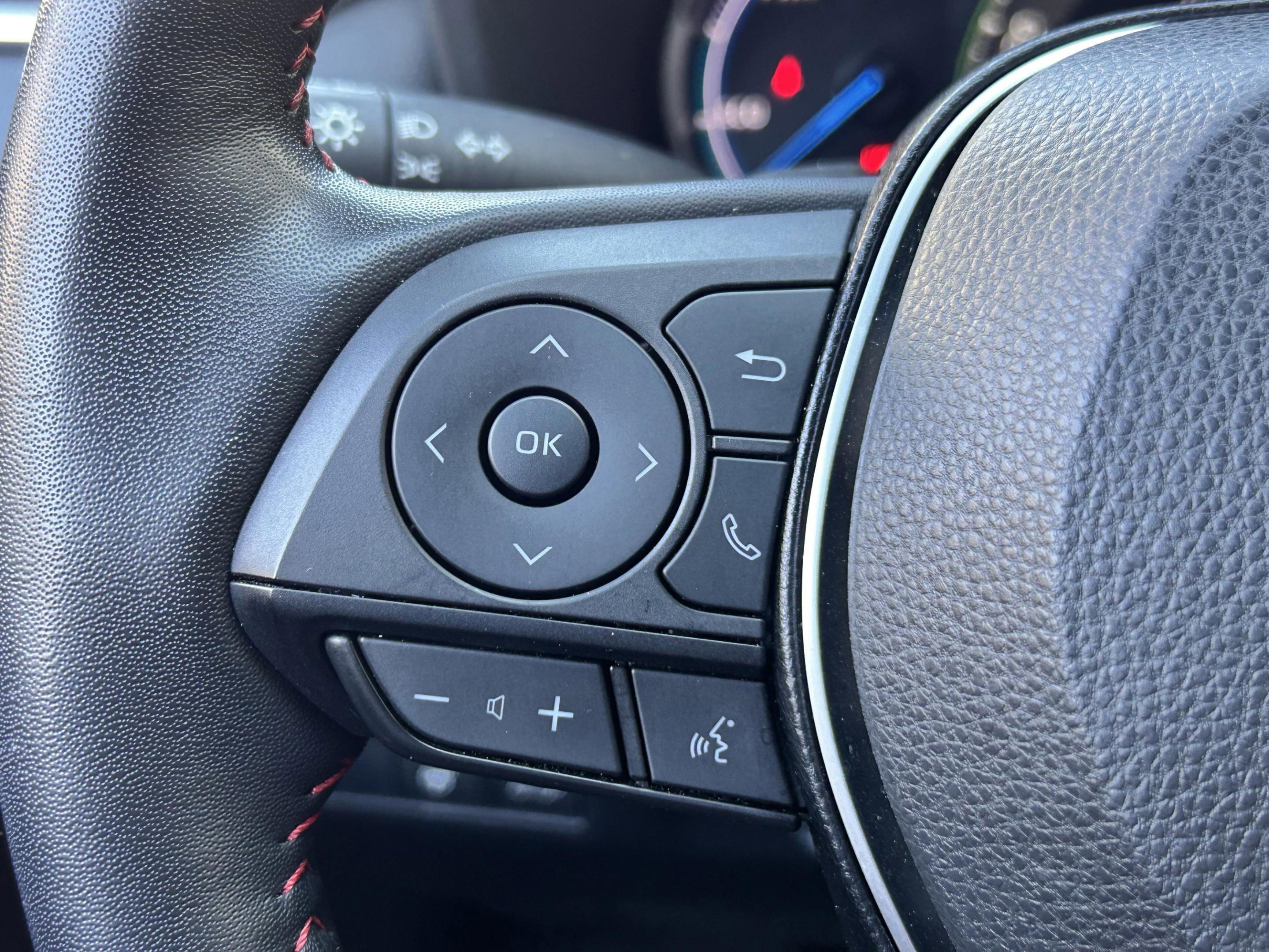 Used 2021 Toyota RAV4 XSE image 10