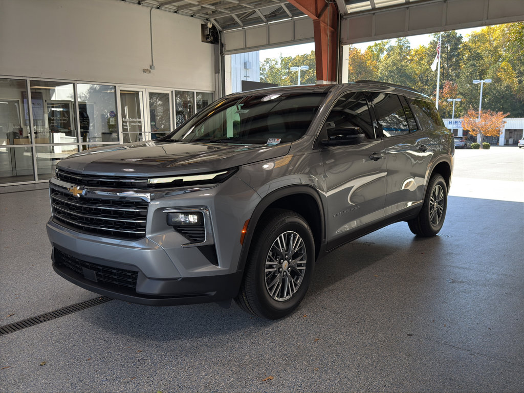 New 2026 Chevrolet Traverse LT w/ LPO, Floor Liner Package image 3