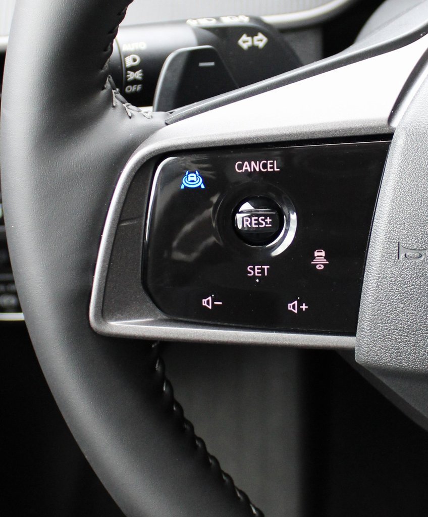 Certified 2025 Nissan Murano SV image 33