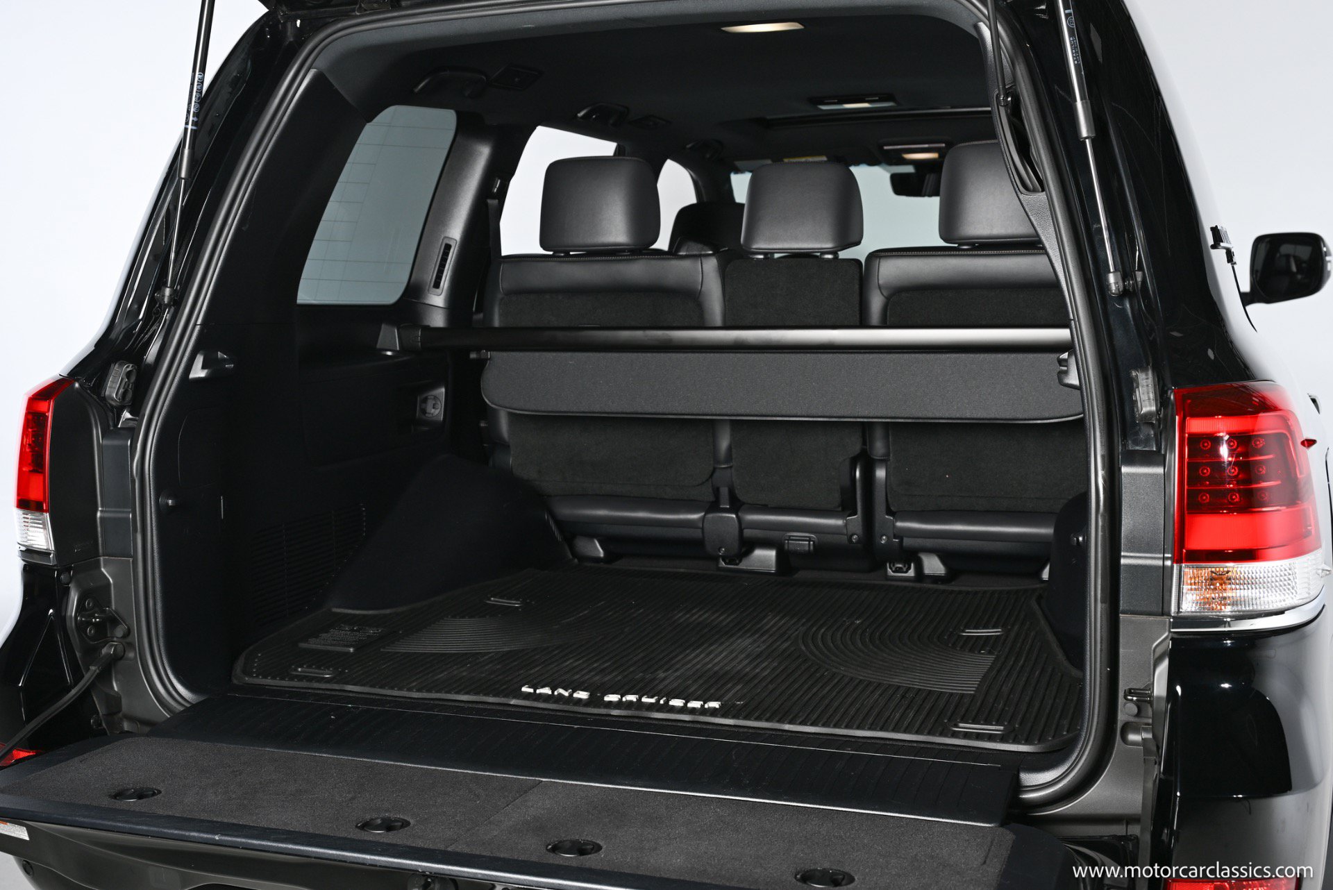 Used 2020 Toyota Land Cruiser Heritage Edition AWD/4WD image 18