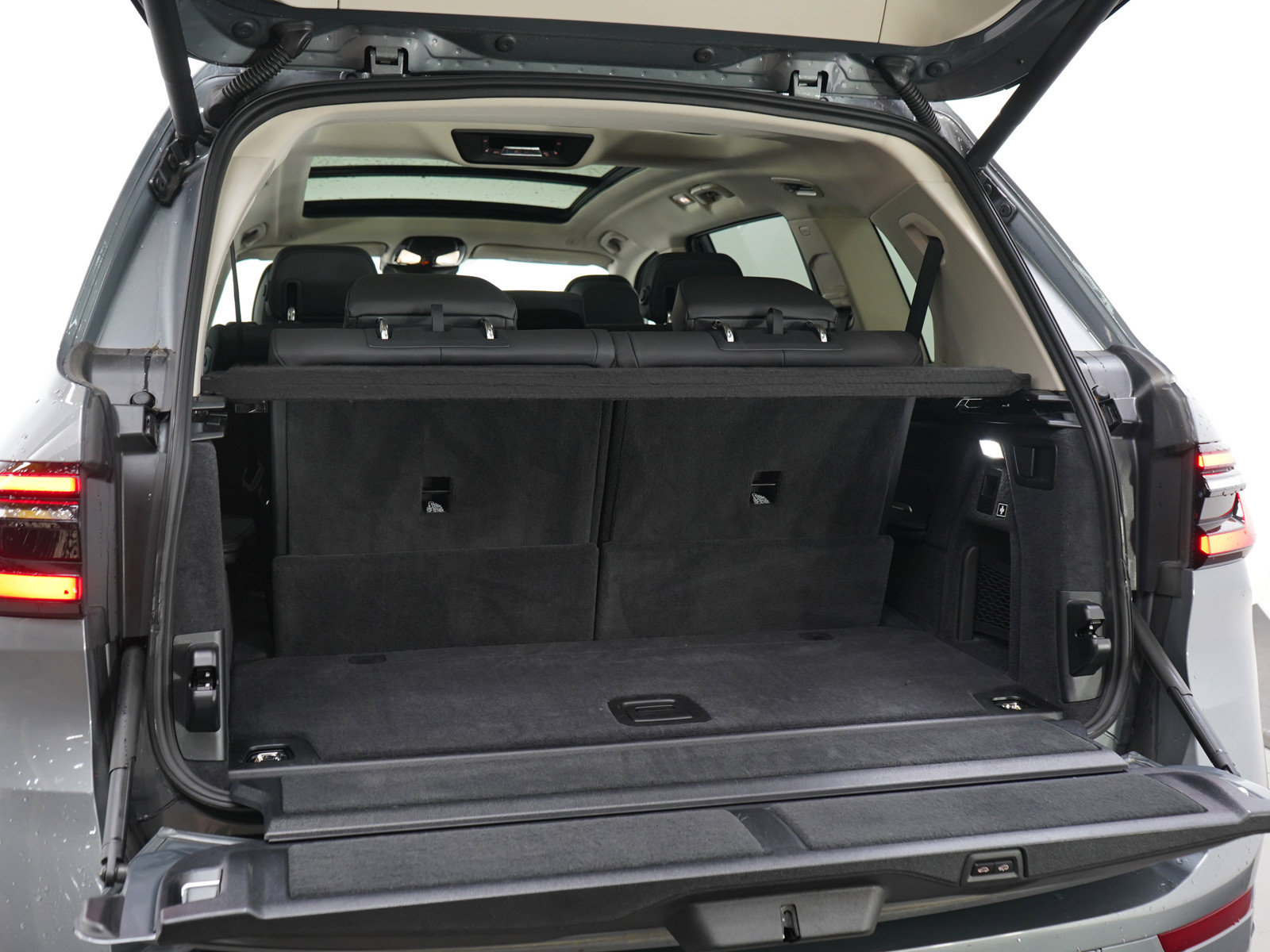 Used 2026 BMW X7 xDrive40i AWD/4WD image 13