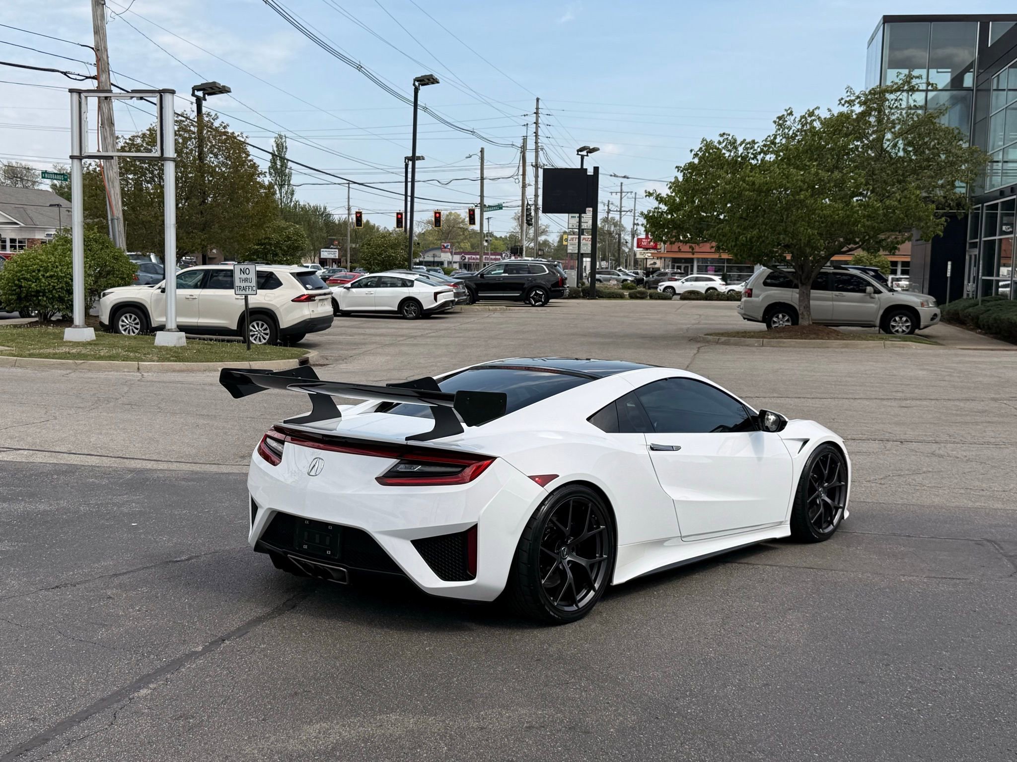 Used 2017 Acura NSX image 19