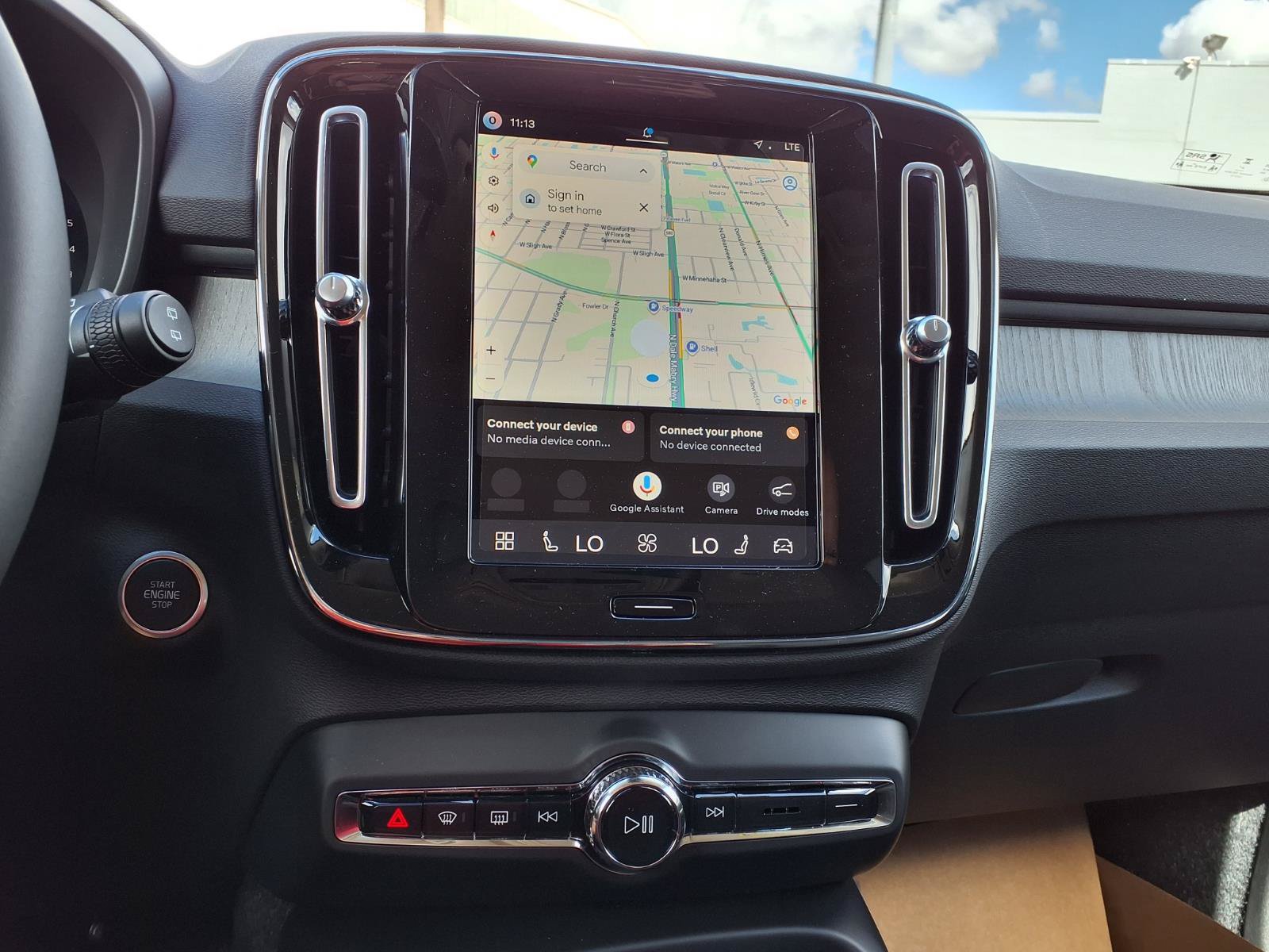 New 2026 Volvo XC40 B5 Core AWD/4WD image 15