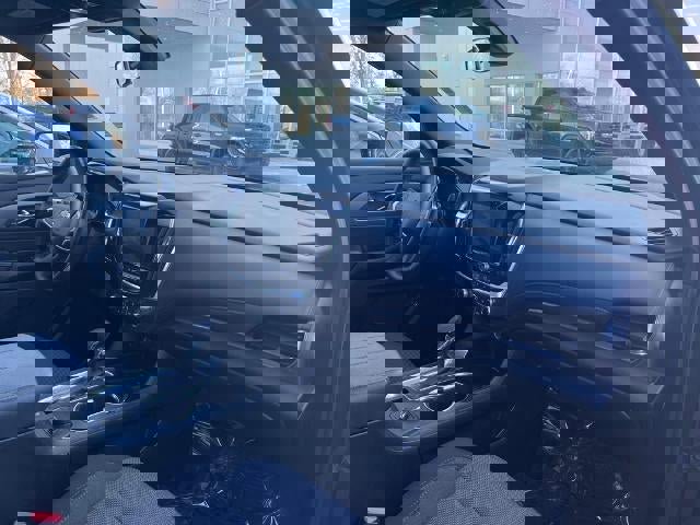 Used 2023 Chevrolet Traverse LT image 22