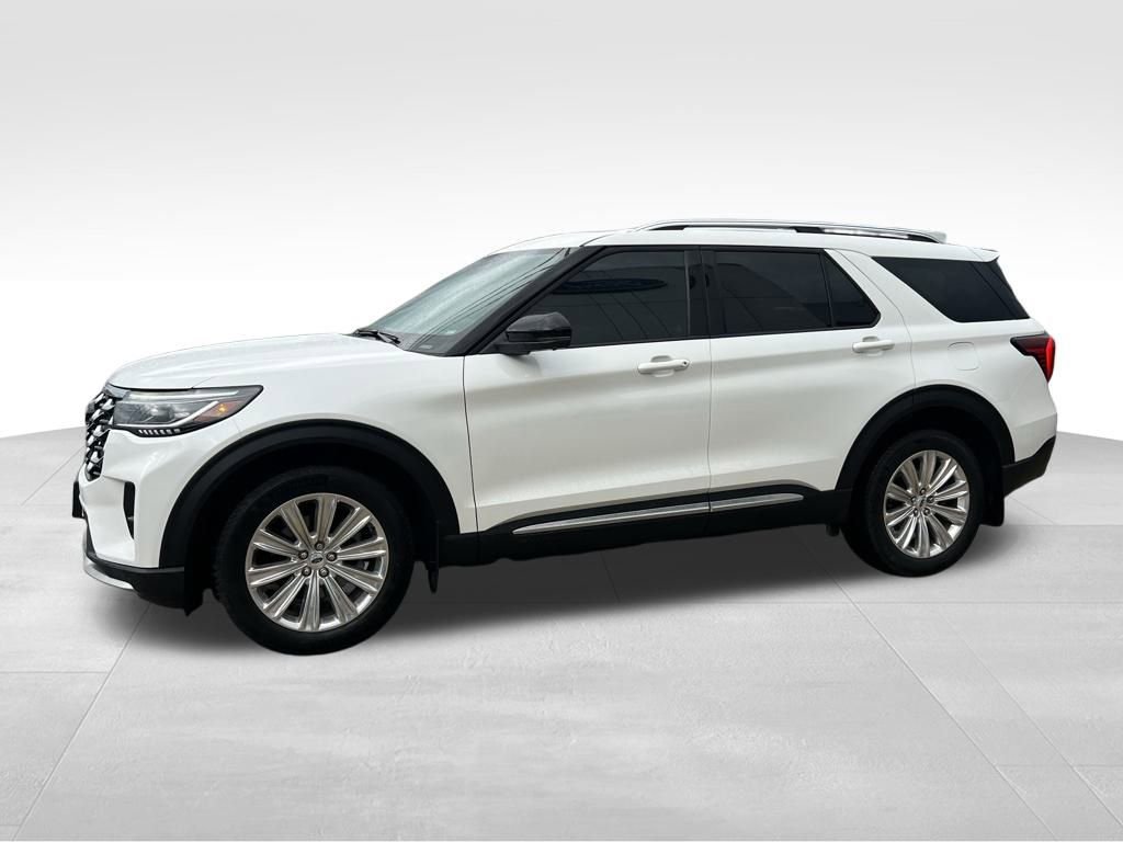 Used 2025 Ford Explorer Platinum w/ LUX Leather Package image 3