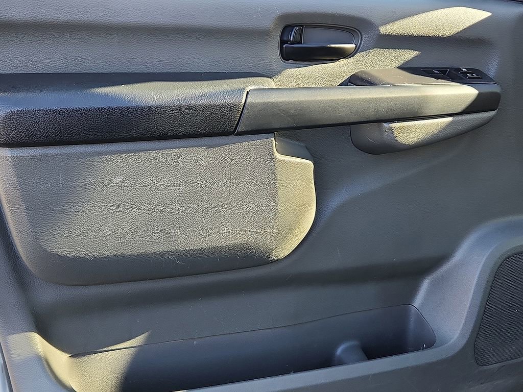 Used 2020 Nissan NV 3500 SV w/ Navigation Package image 13