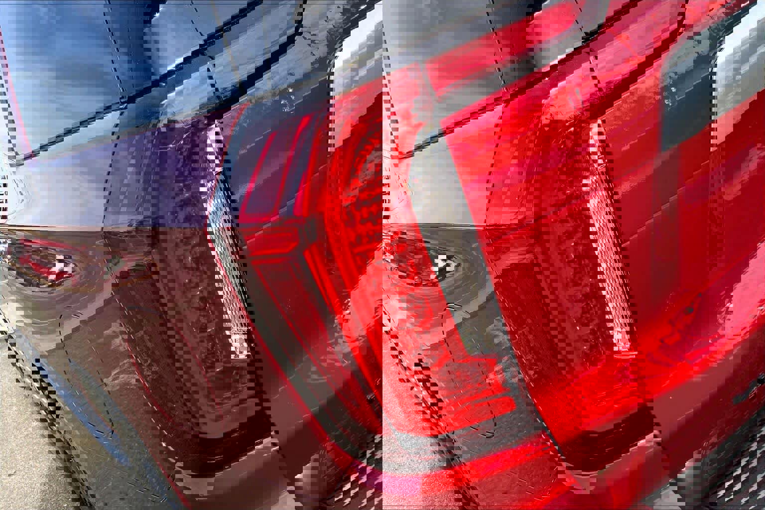 Used 2024 GMC Yukon XL Denali w/ Advanced Technology Package image 27