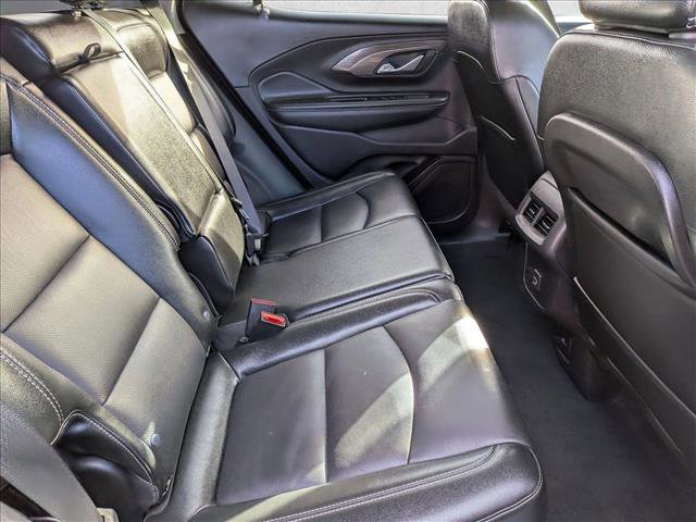 Used 2024 GMC Terrain SLT image 20