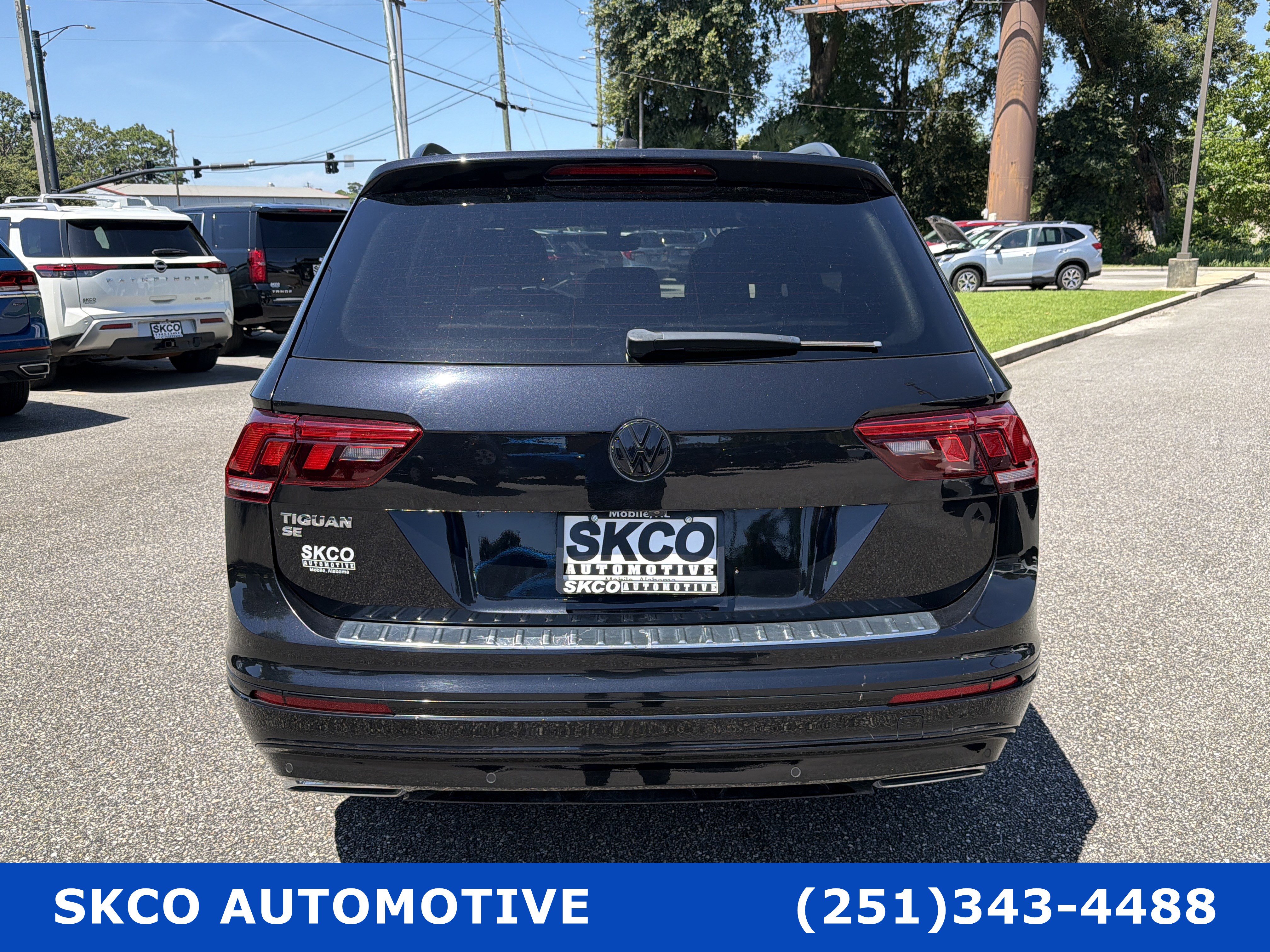 Used 2021 Volkswagen Tiguan SE FWD image 4