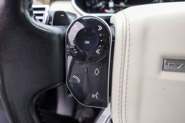 Used 2019 Land Rover Range Rover HSE image 13