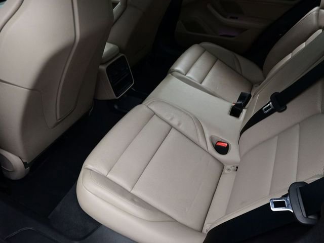 Certified 2022 Porsche Taycan image 14