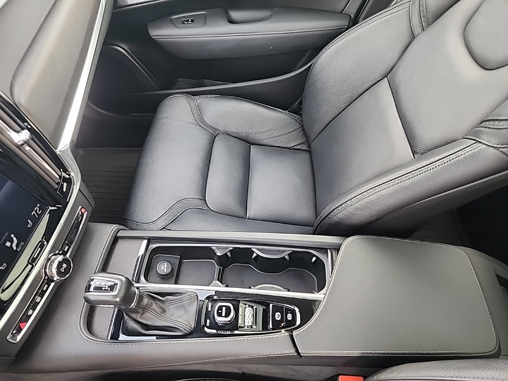 Used 2017 Volvo V90 T6 Cross Country AWD/4WD image 12