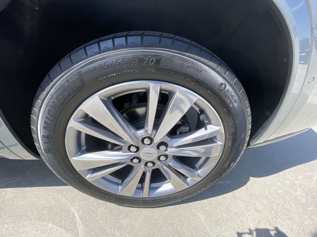 Certified 2024 Cadillac XT6 Premium Luxury w/ Technology Package AWD/4WD image 33