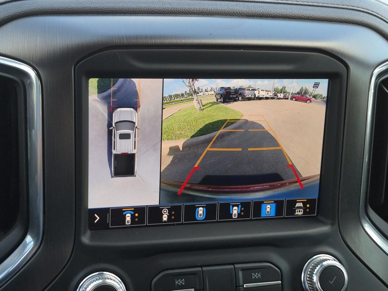 Certified 2020 GMC Sierra 1500 AT4 w/ AT4 Premium Package AWD/4WD image 30