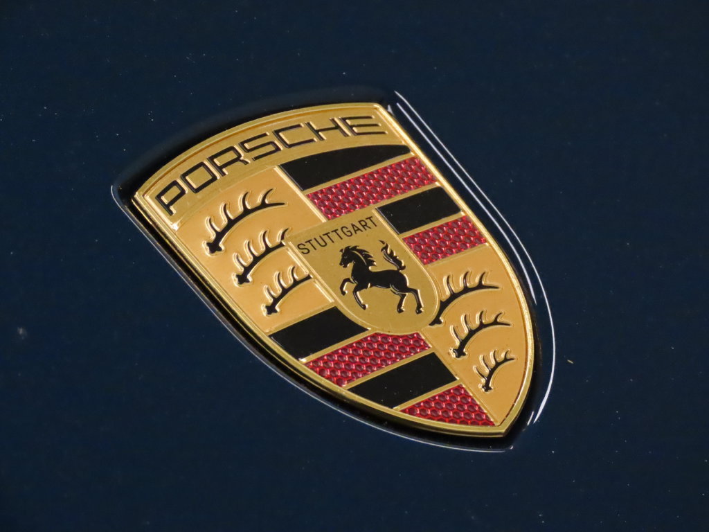 Certified 2025 Porsche Cayenne AWD/4WD image 14