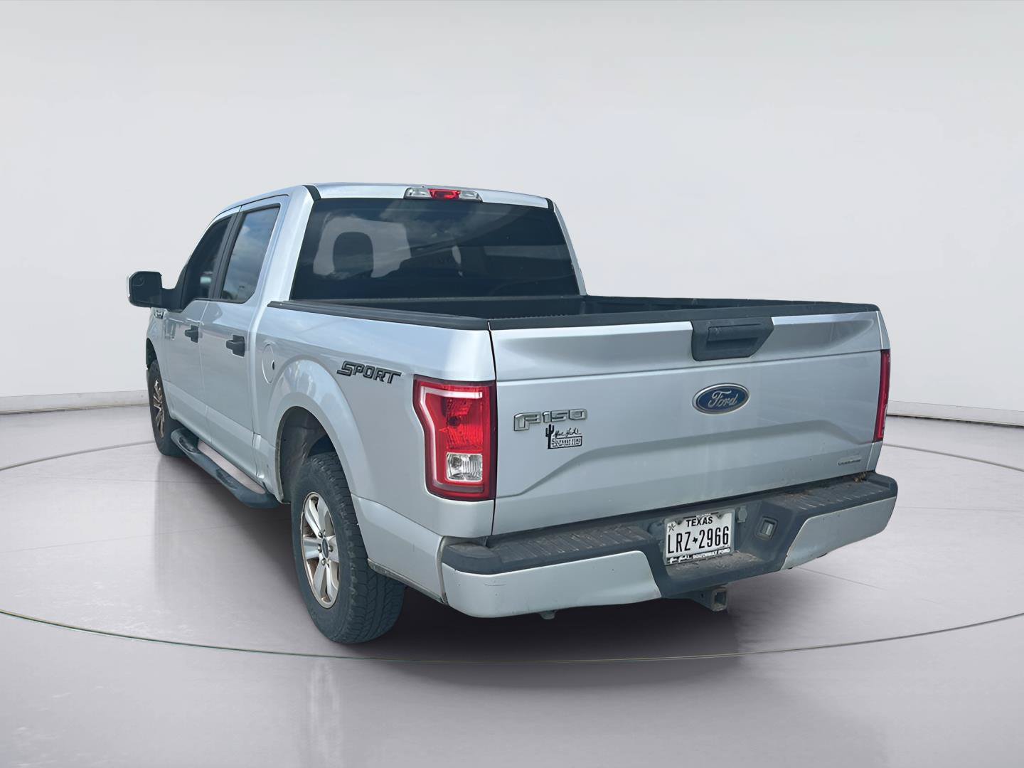 Used 2015 Ford F150 XL w/ Equipment Group 101A Mid RWD image 5