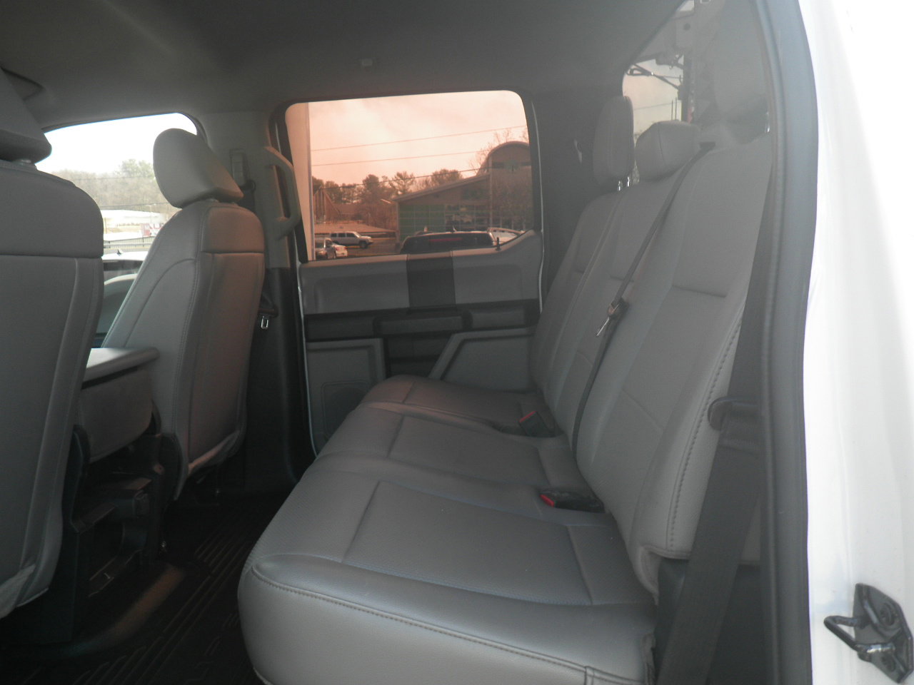 Used 2022 Ford F350 XL w/ Power Equipment Group image 16