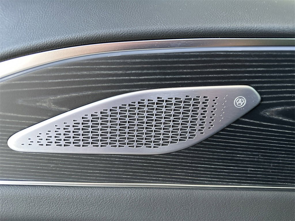 New 2026 Cadillac Lyriq V image 30