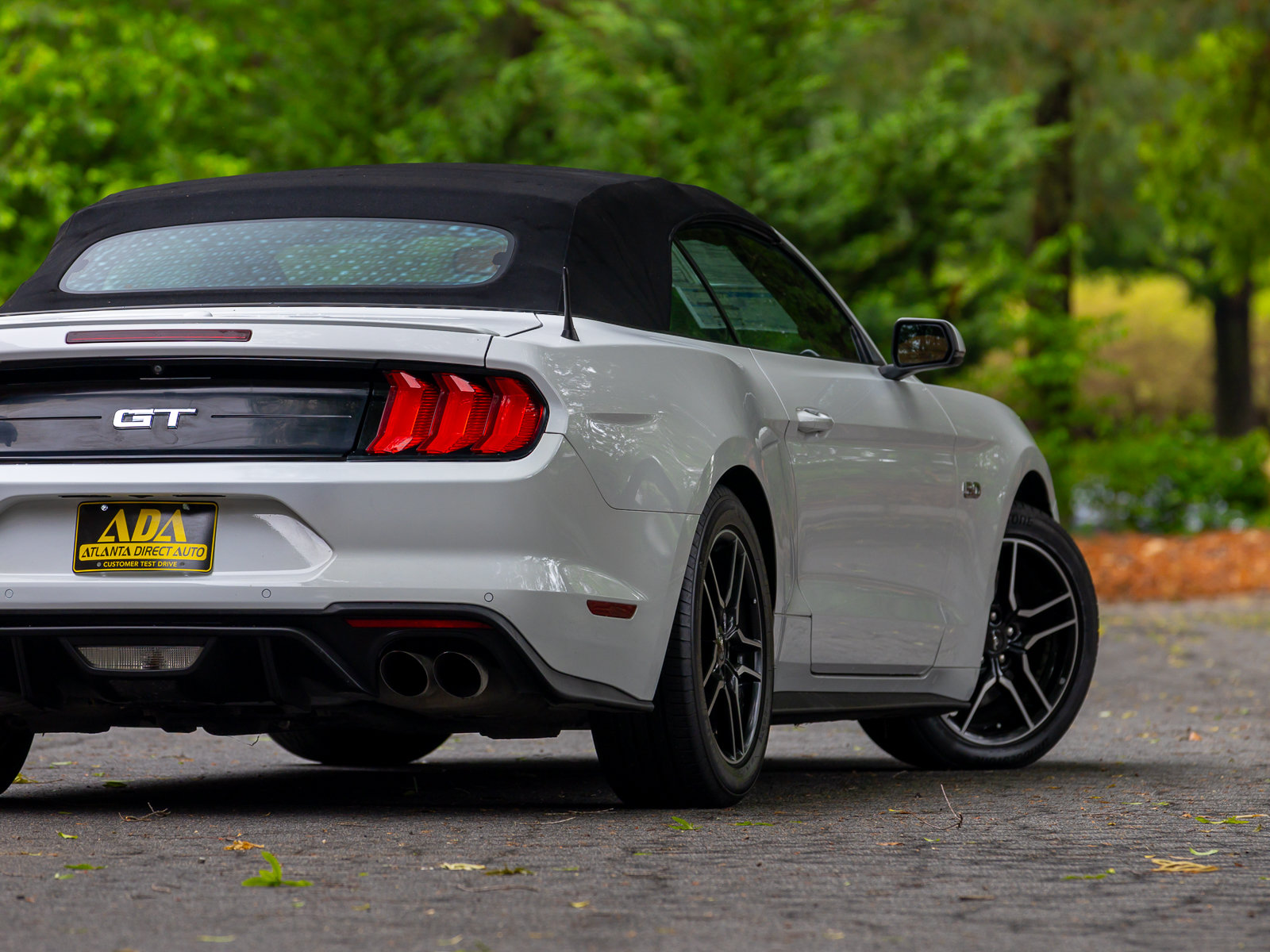 Used 2019 Ford Mustang GT Premium w/ Equipment Group 401A RWD image 30