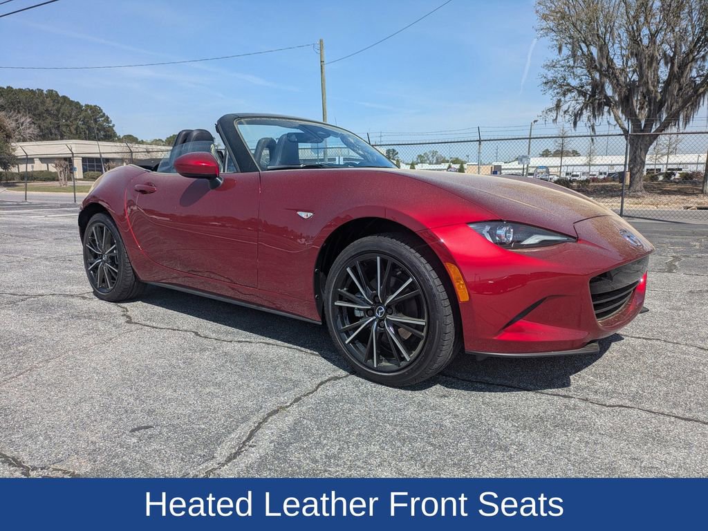 Certified 2025 MAZDA MX-5 Miata Grand Touring image 2