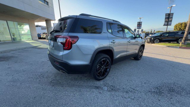 Used 2023 GMC Acadia SLE w/ Driver Convenience Package image 8