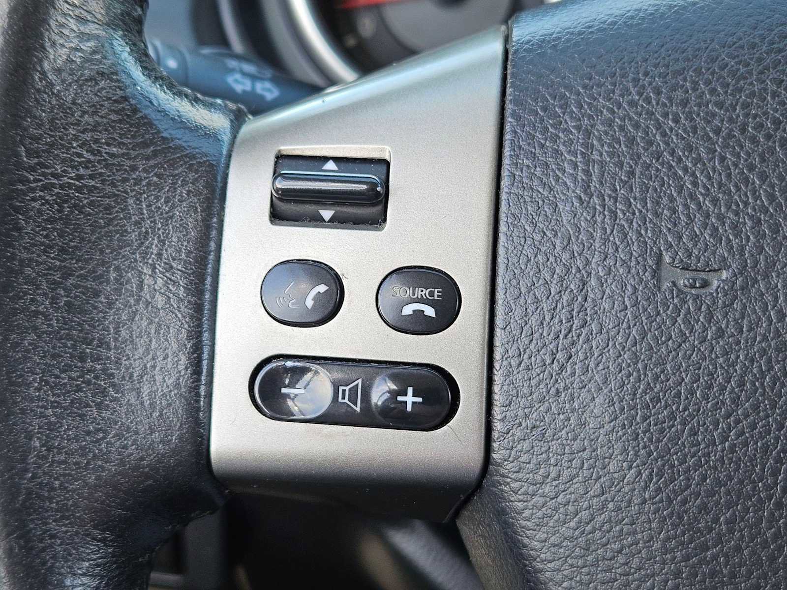 Used 2009 Nissan Versa SL w/ Convenience Pkg image 22