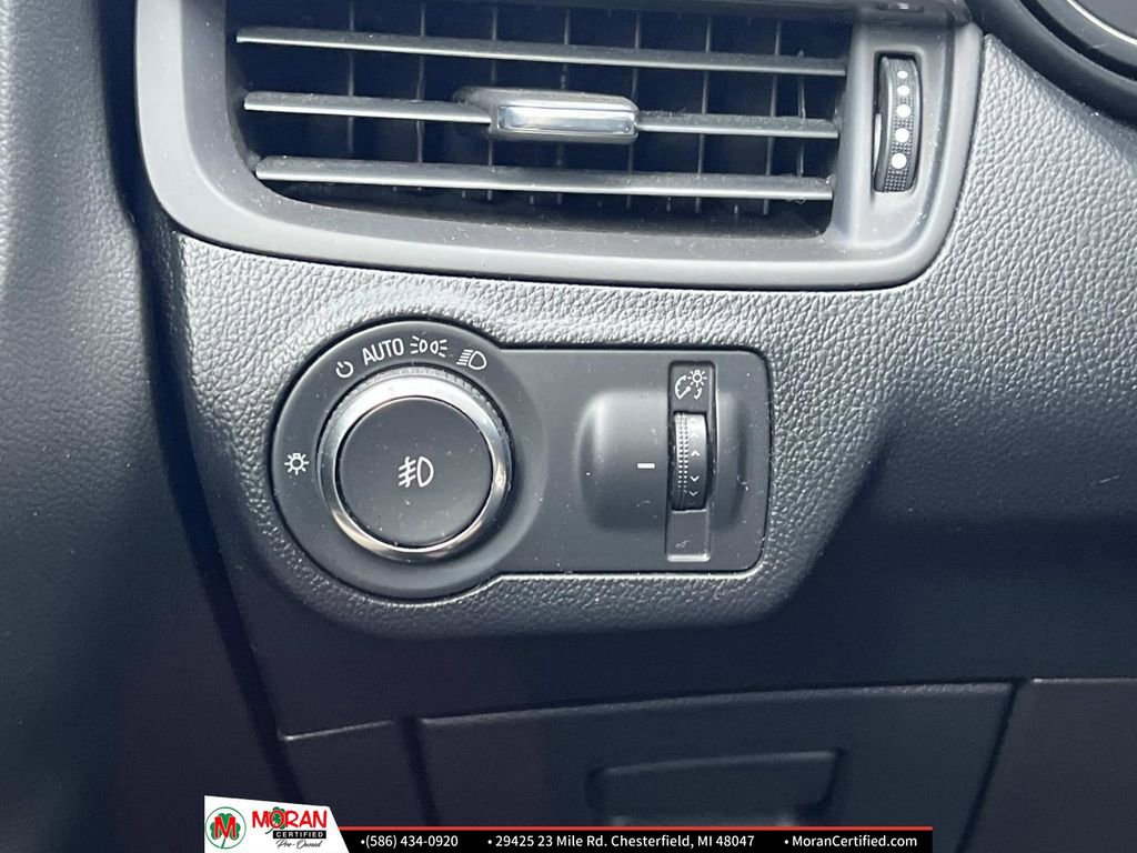 Used 2019 Buick Envision Essence image 24