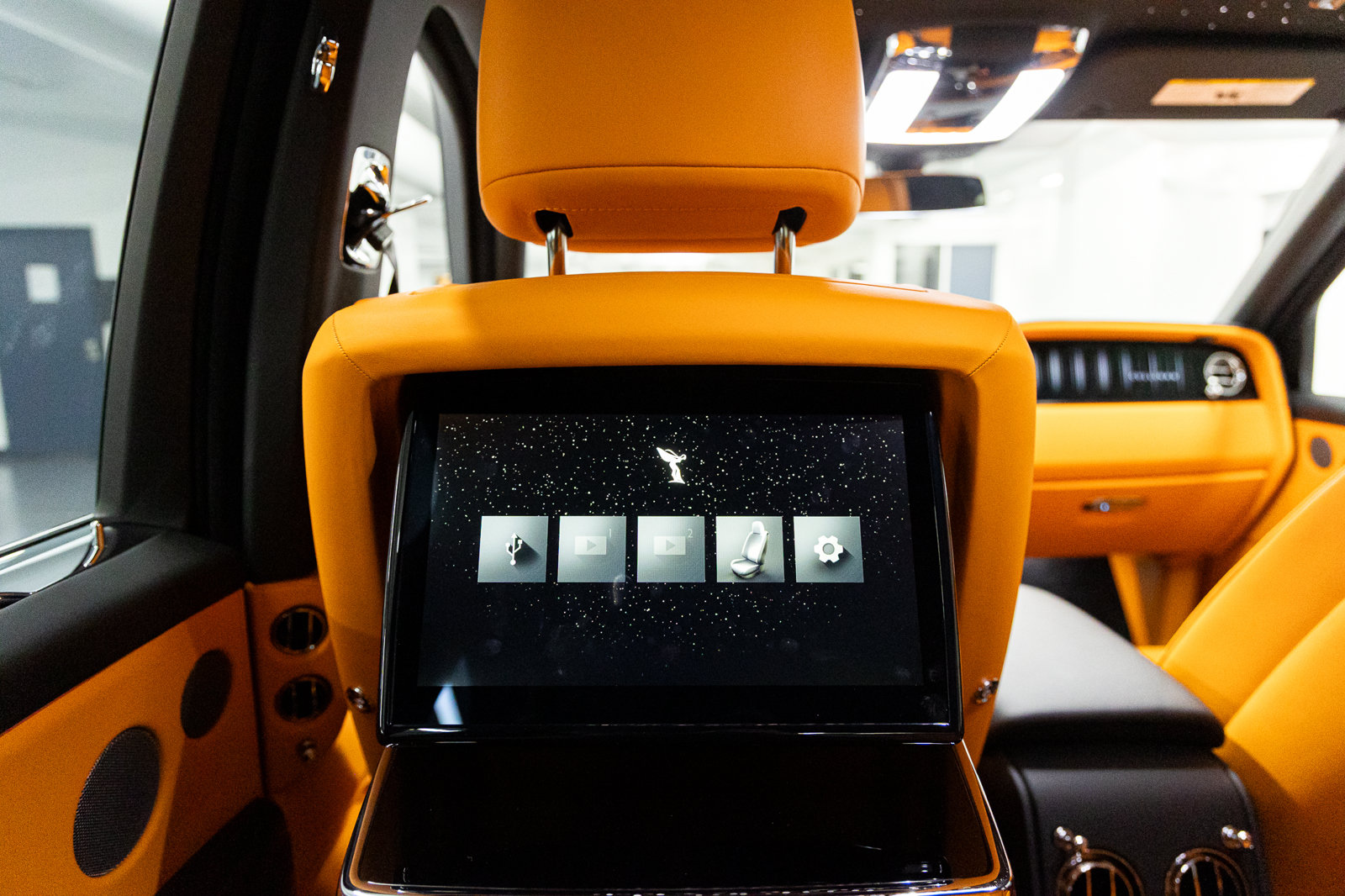 New 2027 Rolls-Royce Cullinan AWD/4WD image 47