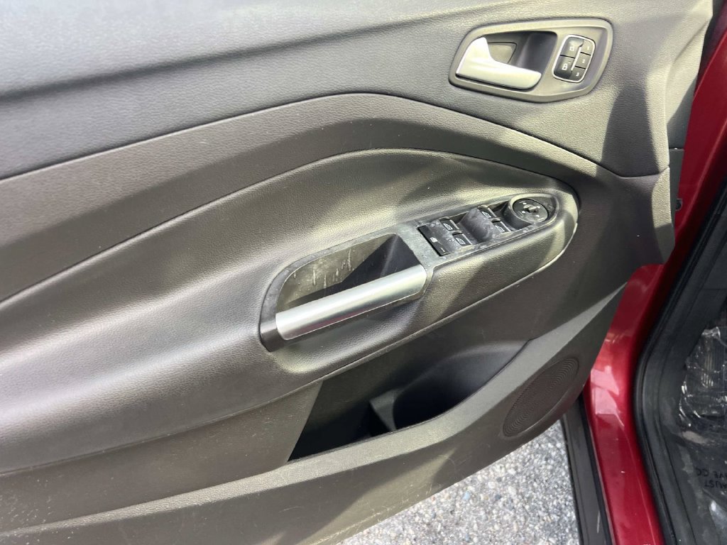 Used 2017 Ford Escape Titanium AWD/4WD image 13