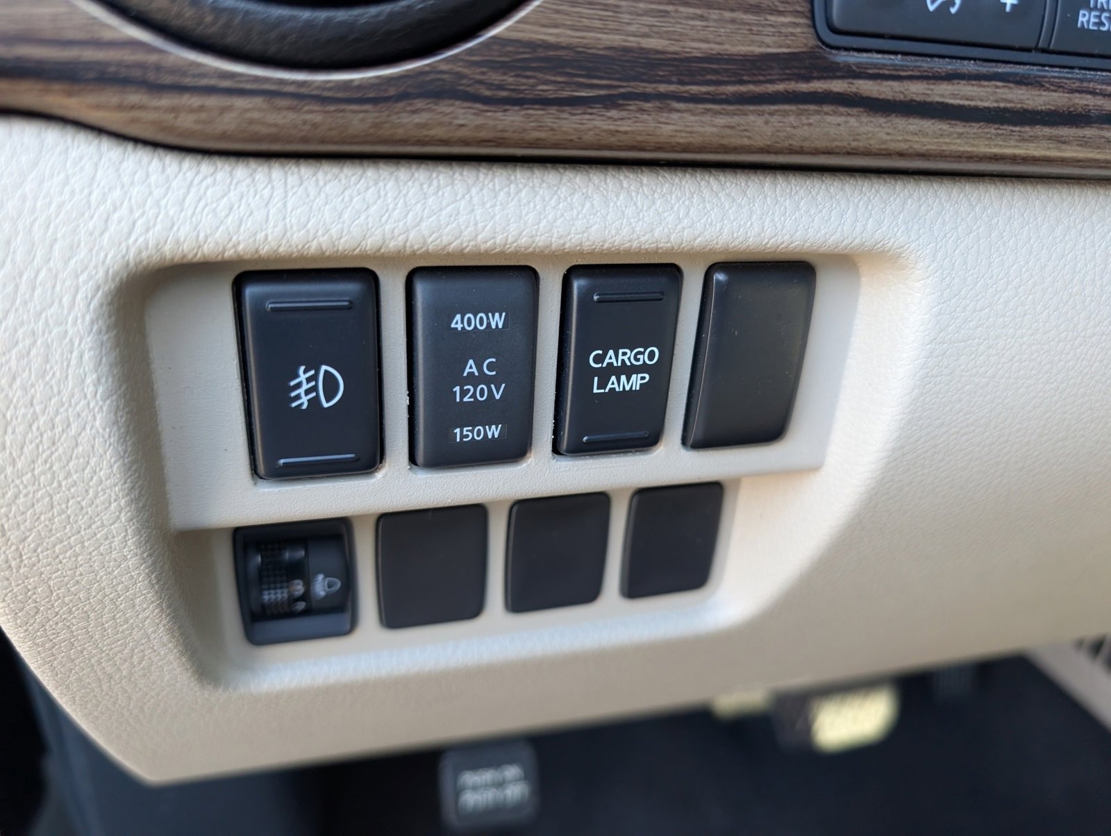 Used 2017 Nissan Titan SL image 13