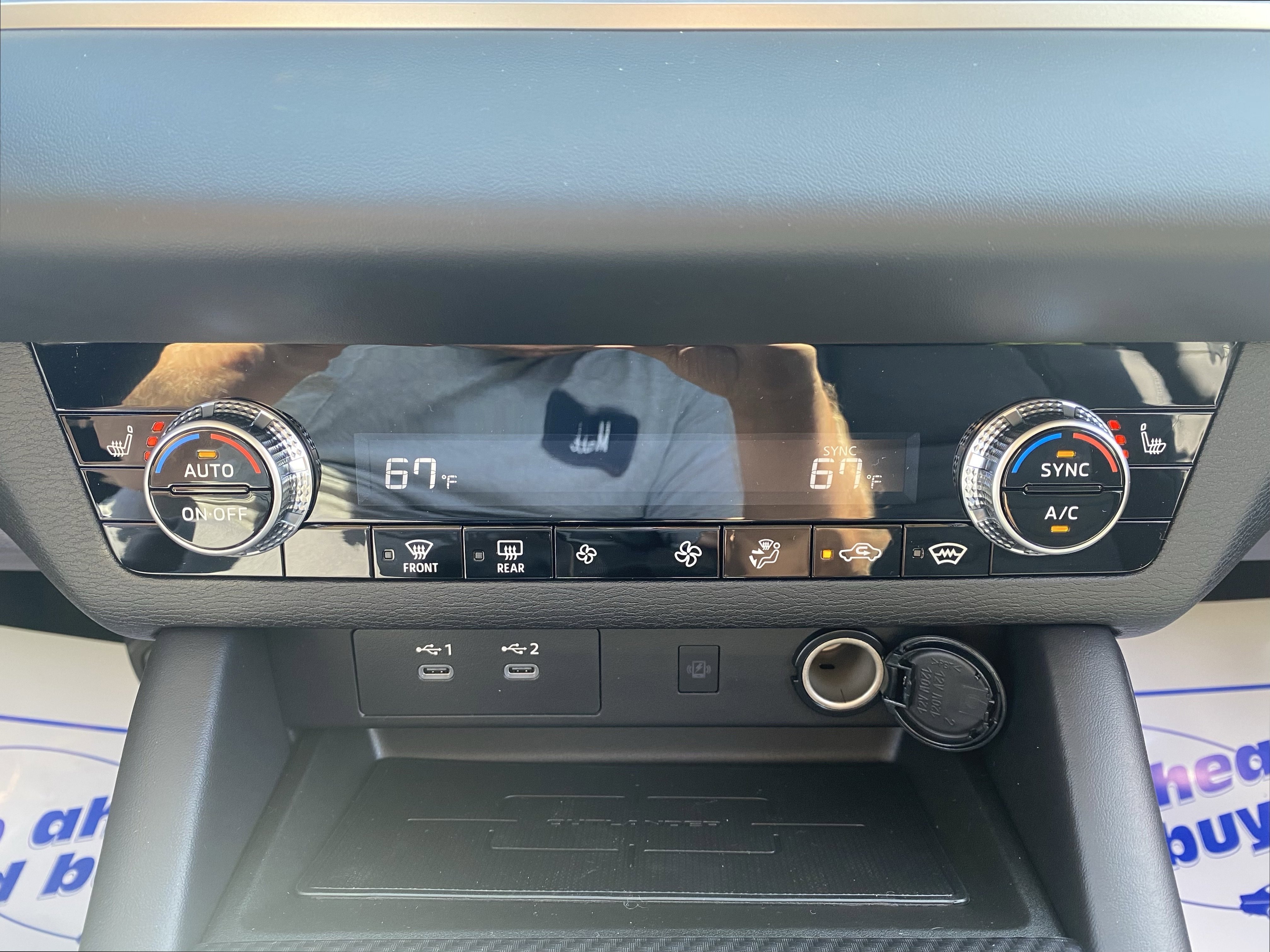 New 2025 Mitsubishi Outlander SE image 14