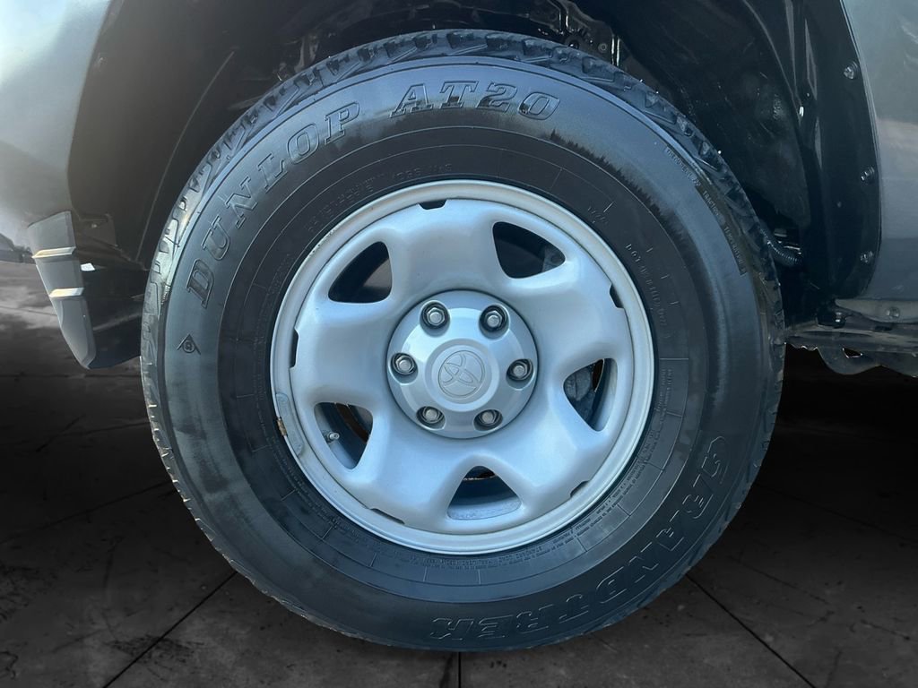 Used 2022 Toyota Tacoma SR image 15