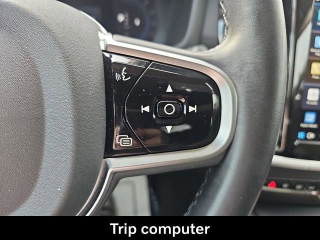 Used 2025 Volvo V60 B5 Cross Country Plus image 29