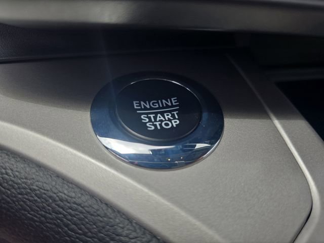 Used 2023 Ford Explorer XLT w/ Equipment Group 202A RWD image 20