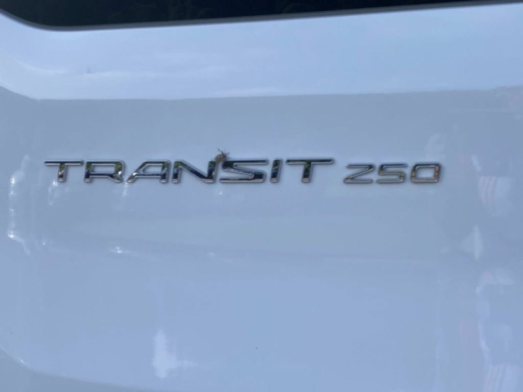 Used 2025 Ford Transit 250 Low Roof w/ Exterior Upgrade Package RWD image 5