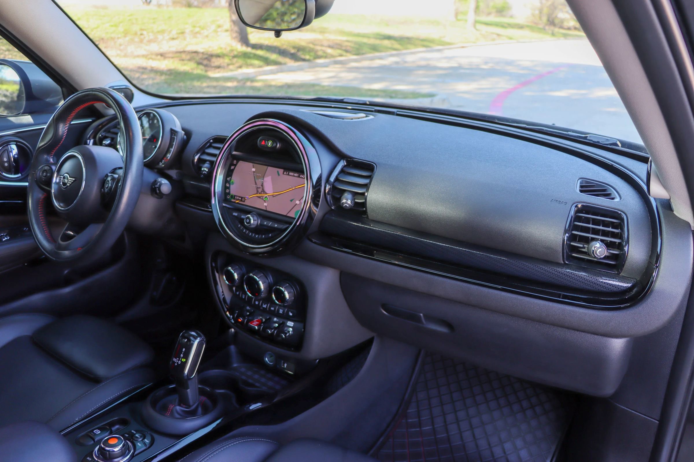 Used 2020 MINI Cooper Clubman S image 23
