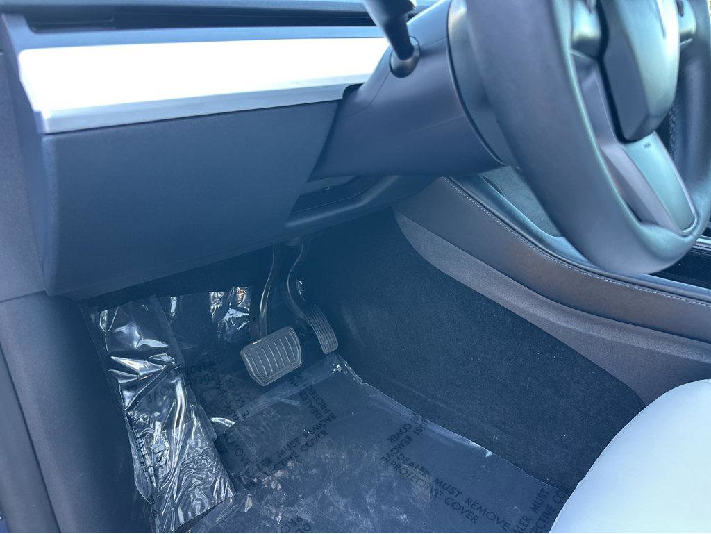 Used 2023 Tesla Model Y Long Range image 28