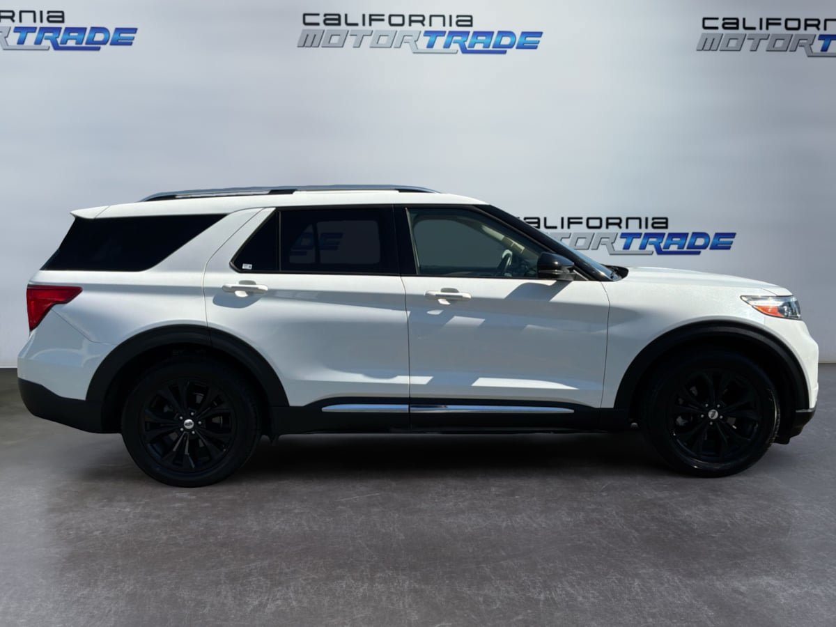 Used 2021 Ford Explorer Limited w/ Equipment Group 301A RWD image 4