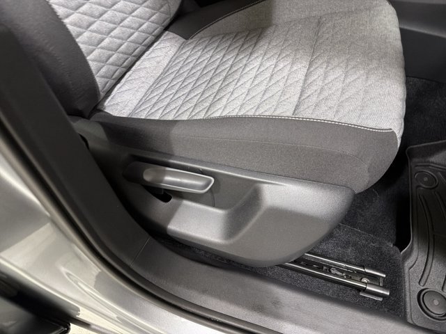 Certified 2025 Volkswagen Tiguan S AWD/4WD image 37