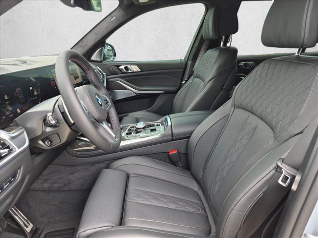 Used 2027 BMW X7 M60i AWD/4WD image 4