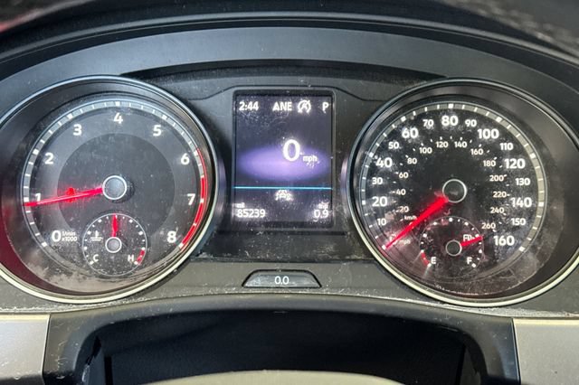Used 2020 Volkswagen Atlas Cross Sport SE w/ Panoramic Sunroof Package FWD image 24