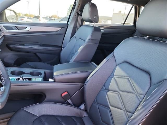 New 2026 Volkswagen Atlas Cross Sport SE image 14