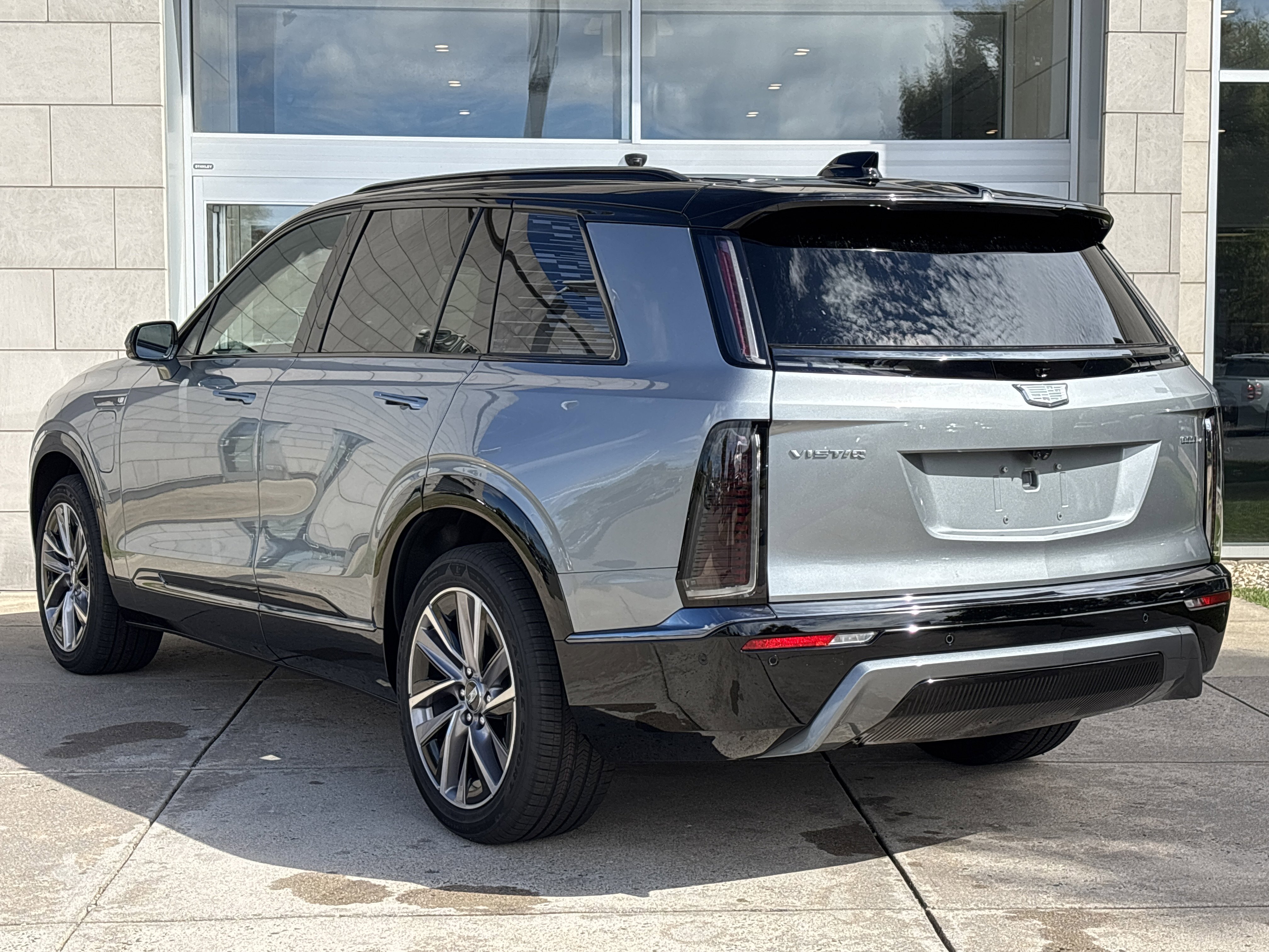 New 2026 Cadillac Vistiq Sport image 9